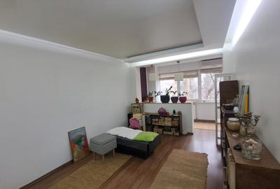 Apartament 3 camere, renovat, poziție retrasă (nu la bulevard) – Metrou 500 m - 5