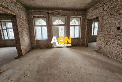 Casă individuală cu 11 camere cu Canalizare în Central - 5