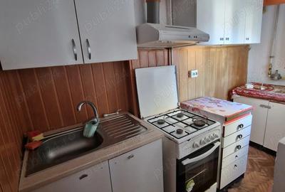 Garsonieră decomandată în Central - 4