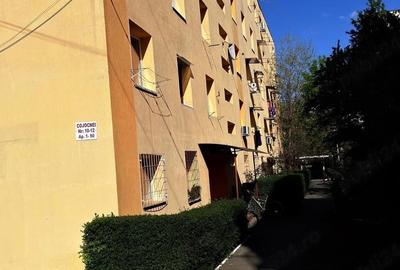 Garsonieră decomandată în Central