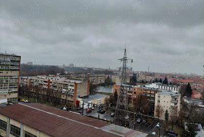 Apartament cu 3 camere decomandat în Polivalentă - 2