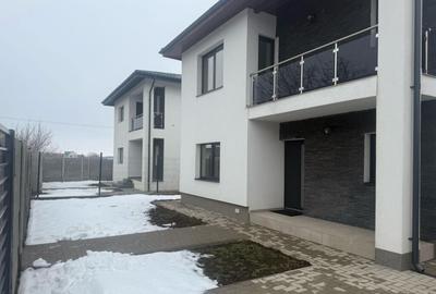 Spre vanzare casa individuala, Comuna Berceni, 4 camere - 15