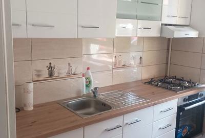 Apartament cu 2 camere decomandat în Terezian