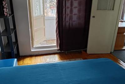 Apartament cu 3 camere decomandat în Dacia