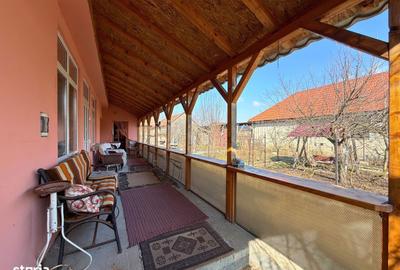 Casă cu 4 camere cu Teren 1527 Mp în Brateș - 3