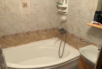 Apartament cu 2 camere in zona Semi-Centrala - 4