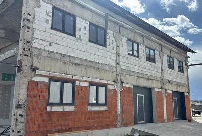 Spațiu comercial, de 1,500 mp, în Central - 3