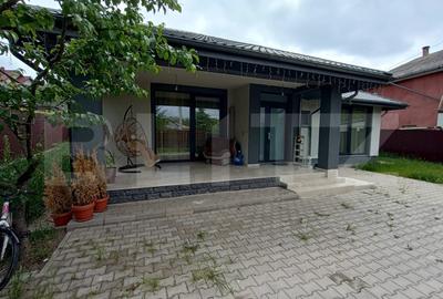 Casa superba 4 camere - finisaje moderne 2 bai, marmura 400 m2 curte Casa superba 4 camere - finisaje moderne 2 bai, marmura 400 m2 curte - 9