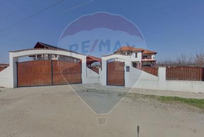 Casă cu 5 camere cu Teren 5204 Mp în Central - 19