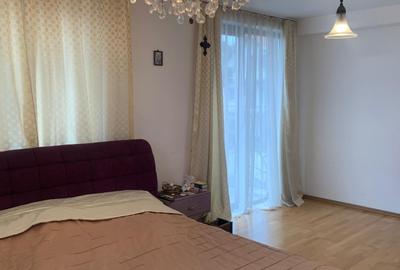 Casă cu 6 camere cu Canalizare în Voluntari - 12