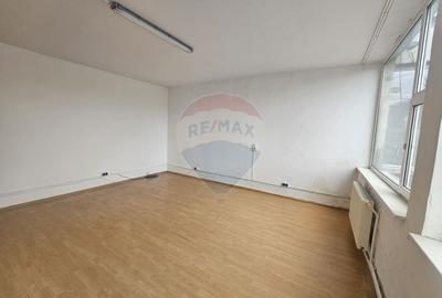 Spatiu de birouri de 24  mp de inchiriat in zona Central