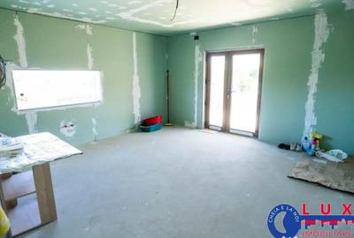 Casă cu 6 camere cu Teren 2564 Mp în Mineri - 15