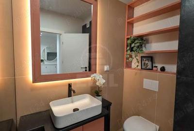 Apartament cu 3 camere semidecomandat în Central - 5