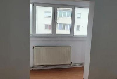 Apartament cu 3 camere decomandat în Republicii - 4
