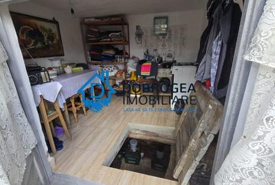 Casă individuală cu 3 camere cu Canalizare în Central - 11