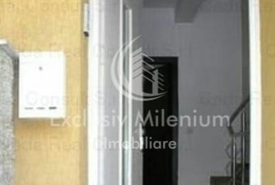 Spatiu Birouri Mall Vitan Parter si etaj 1 - 4