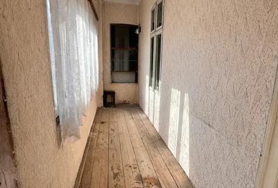 Casă cu 3 camere cu Canalizare în Central - 11