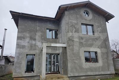 Casa de vanzare, 160 mp, zona Est - 31