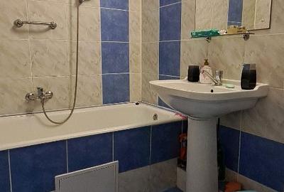 Apartament cu 3 camere decomandat în Tei - 6