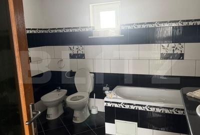 Casă cu 4 camere în Central - 2