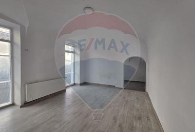 Spațiu comercial, de 80 mp, în Ultracentral - 3