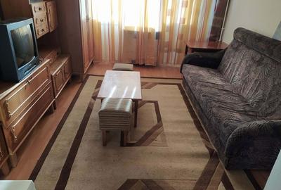 Garsonieră decomandată în Central