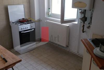 Oportunitate Unică! Vilă Spațioasă lângă Podul Grant, Ideală pentru Birouri - 7