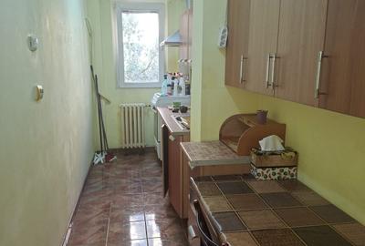 Apartament cu 2 camere semidecomandat în Tei - 18