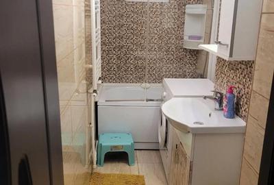 Apartament cu 3 camere semidecomandat în Inel II - 1
