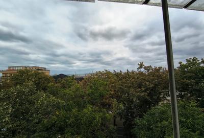 PRIMARIE APARTAMENT CU 4 CAMERE , VEDERE MARE 74 MP PRET 99000 EURO - 11