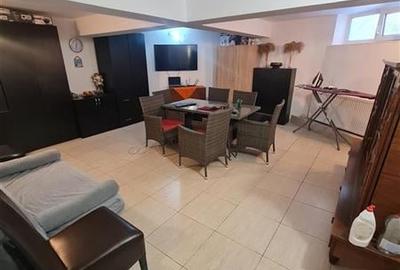 Casa, zona Tractorul - 35