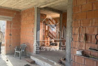 Casă cu 4 camere în Covaci - 2