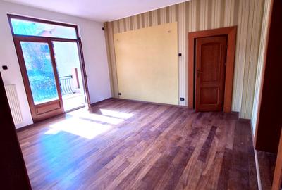 Casă individuală cu 6 camere cu Canalizare în Trei Stejari - 9