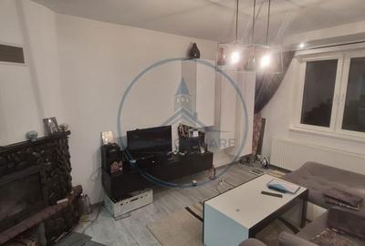 Apartament cu 3 camere decomandat în Teaca - 9