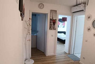 Apartament cu 2 camere decomandat, mobilat în 1 Mai - 10