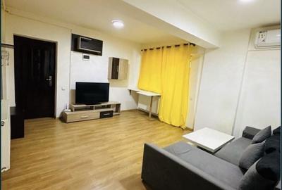 Apartament cu 2 camere semidecomandat în Roșu