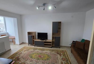 Apartament cu 2 camere, mobilat în Central - 1