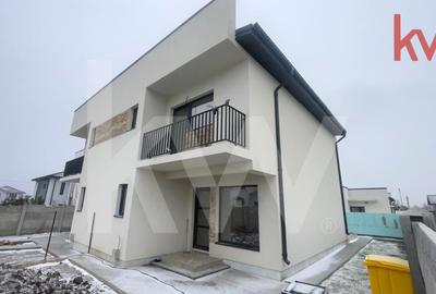 Duplex cu 4 camere cu Canalizare în Cârcea - 2