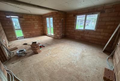 Casă individuală cu 4 camere cu Teren 350 Mp în Periferie - 6