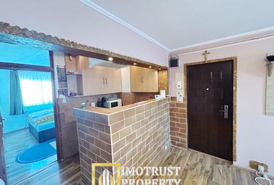 Apartament cu 3 camere decomandat, mobilat în Aradul Nou