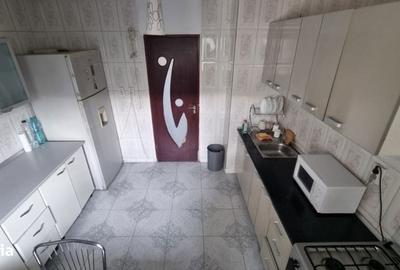 Apartament cu 4 camere decomandat în Pantelimon - 10