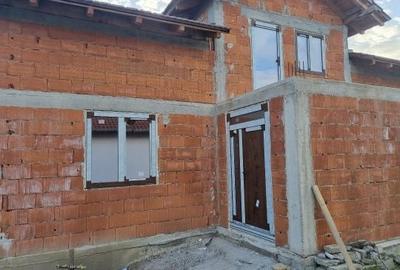 Casă cu 4 camere în Cenad - 3