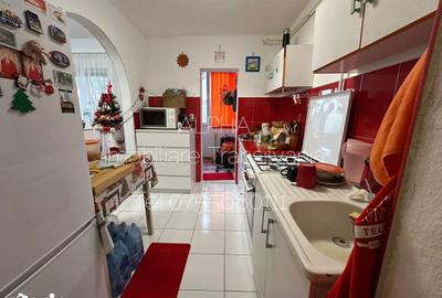 Apartament cu 3 camere decomandat în Central - 3