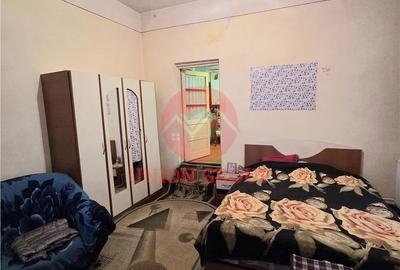 Casă cu 4 camere semidecomandat cu Canalizare în Central - 16