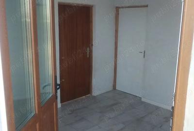 Casă cu 5 camere în Totoești - 1