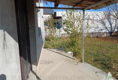 Vila cu 3 Camere si teren de 700 mp de vanzare in Frumusani - 12