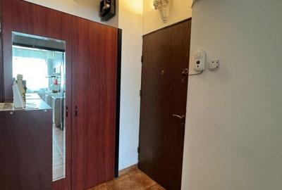 Apartament cu 3 camere decomandat, mobilat în Ferentari - 2