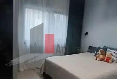 Casă cu 4 camere cu Teren 400 Mp în Domnești