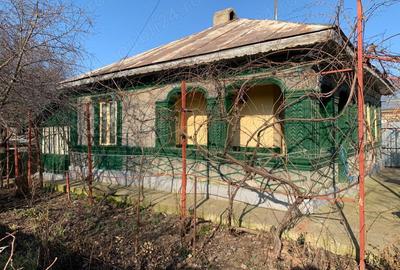 Casa cu poten?ial comercial in Grindu, jude?ul Ialomi?a - 18000 Euro - 8