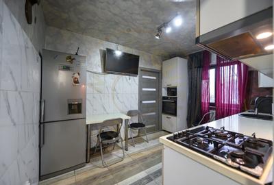 Apartament cu 3 camere semidecomandat, mobilat în Trivale - 2